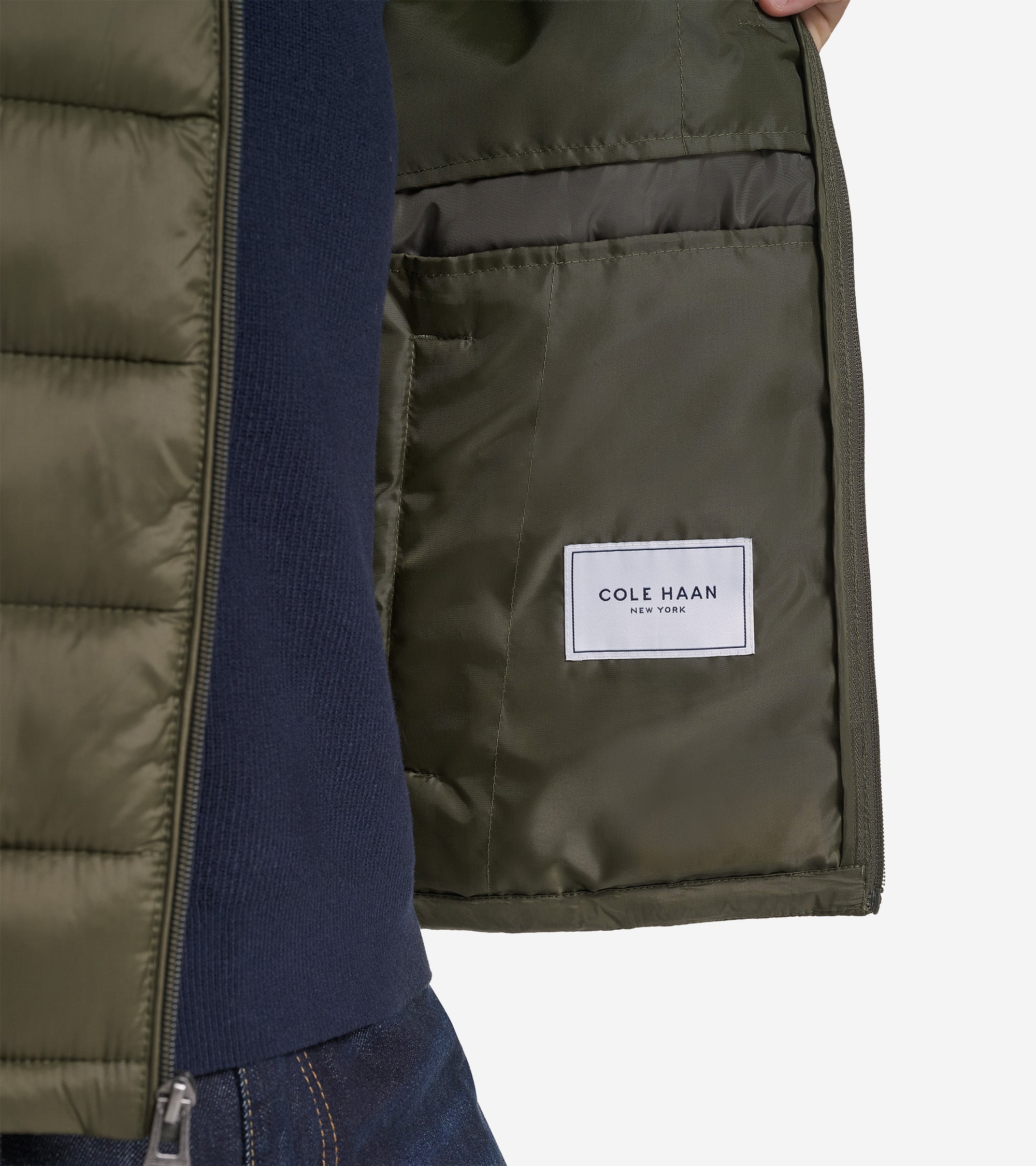 Men's Nylon Puffer Vest - Image 3