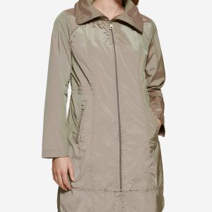 Women's Packable Travel Rain Jacket